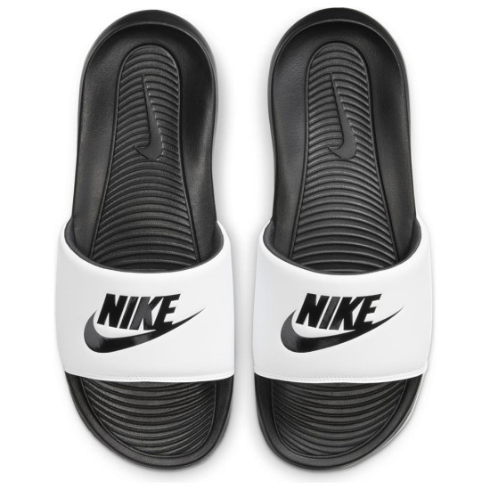 Nike Victori One